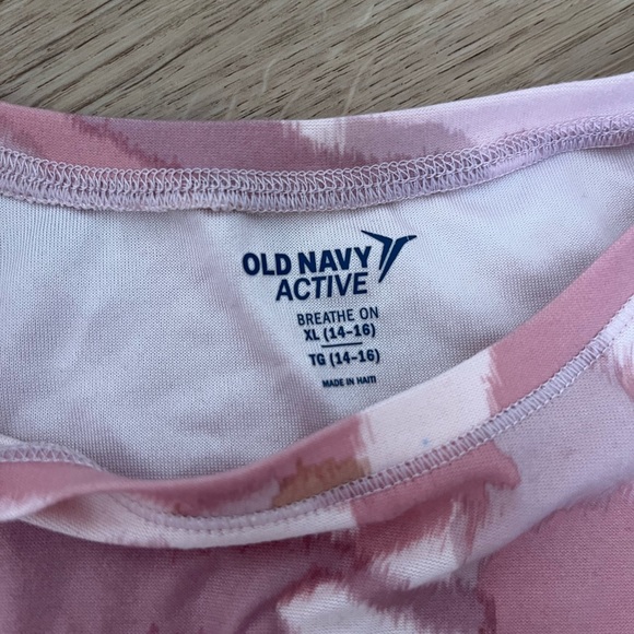 Old navy athletic bundle - Picture 6 of 14